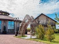 Свадебный комплекс с видом на Финский залив в Петергофе